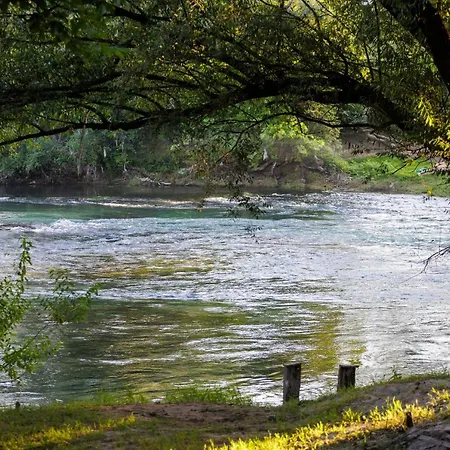 Fogadó La Familia Bihać