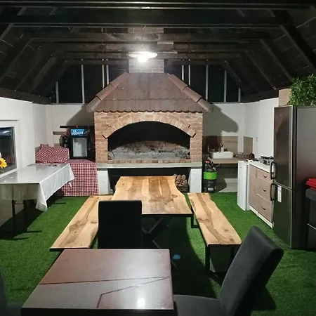 La Familia Fogadó *